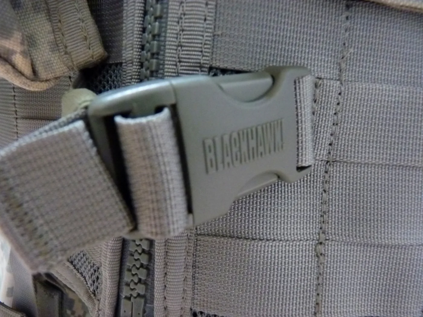 BLACKHAWK! エリートタクティカルベスト ACU迷彩ポーチ付 記録写真5