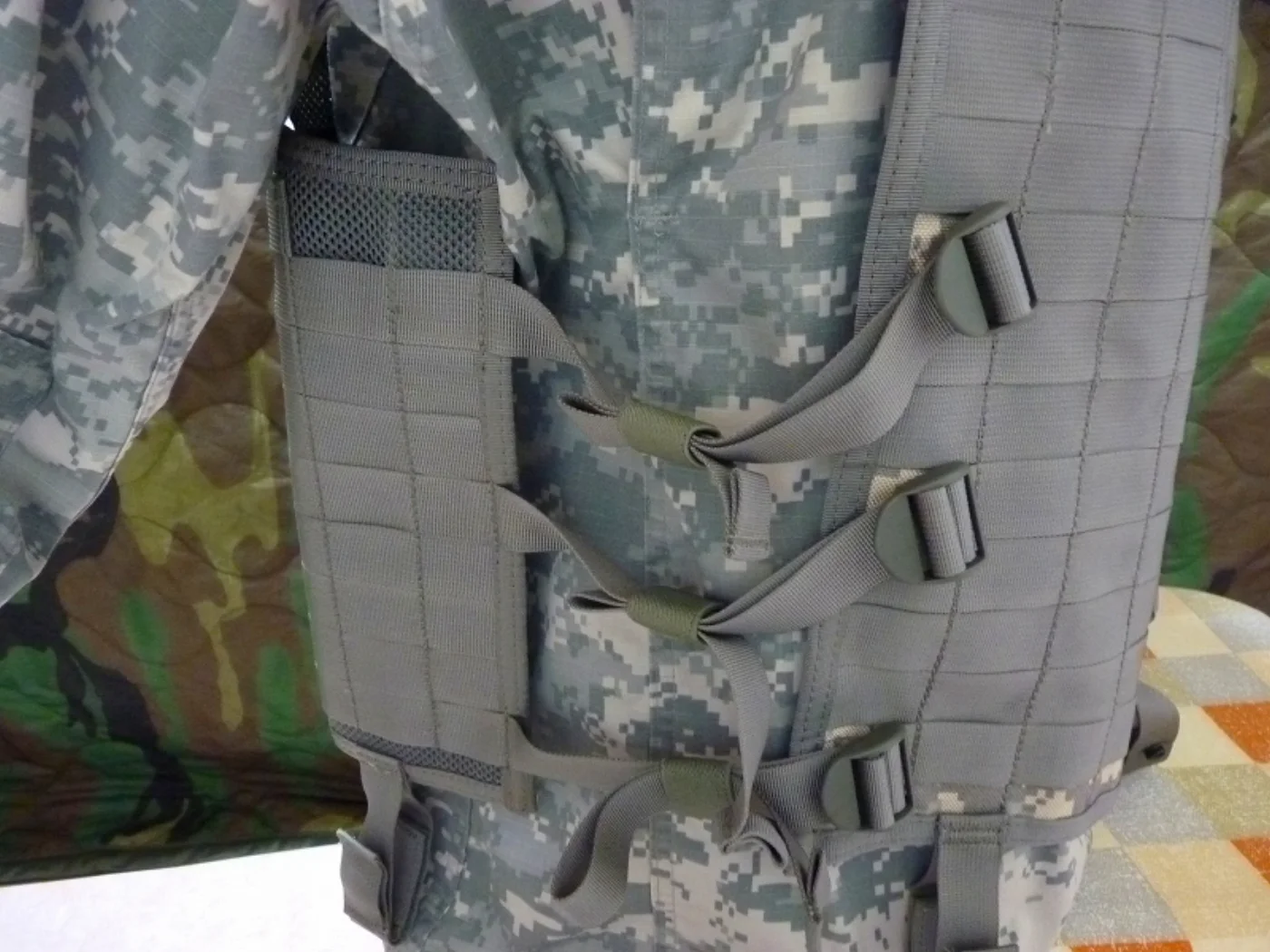 BLACKHAWK! エリートタクティカルベスト ACU迷彩ポーチ付 記録写真6