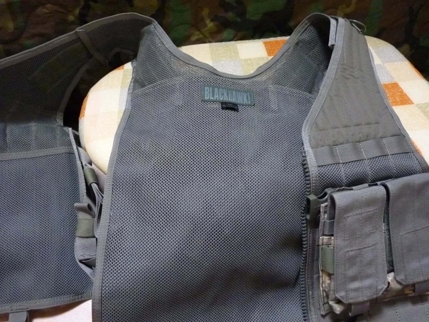 BLACKHAWK! エリートタクティカルベスト ACU迷彩ポーチ付 記録写真8