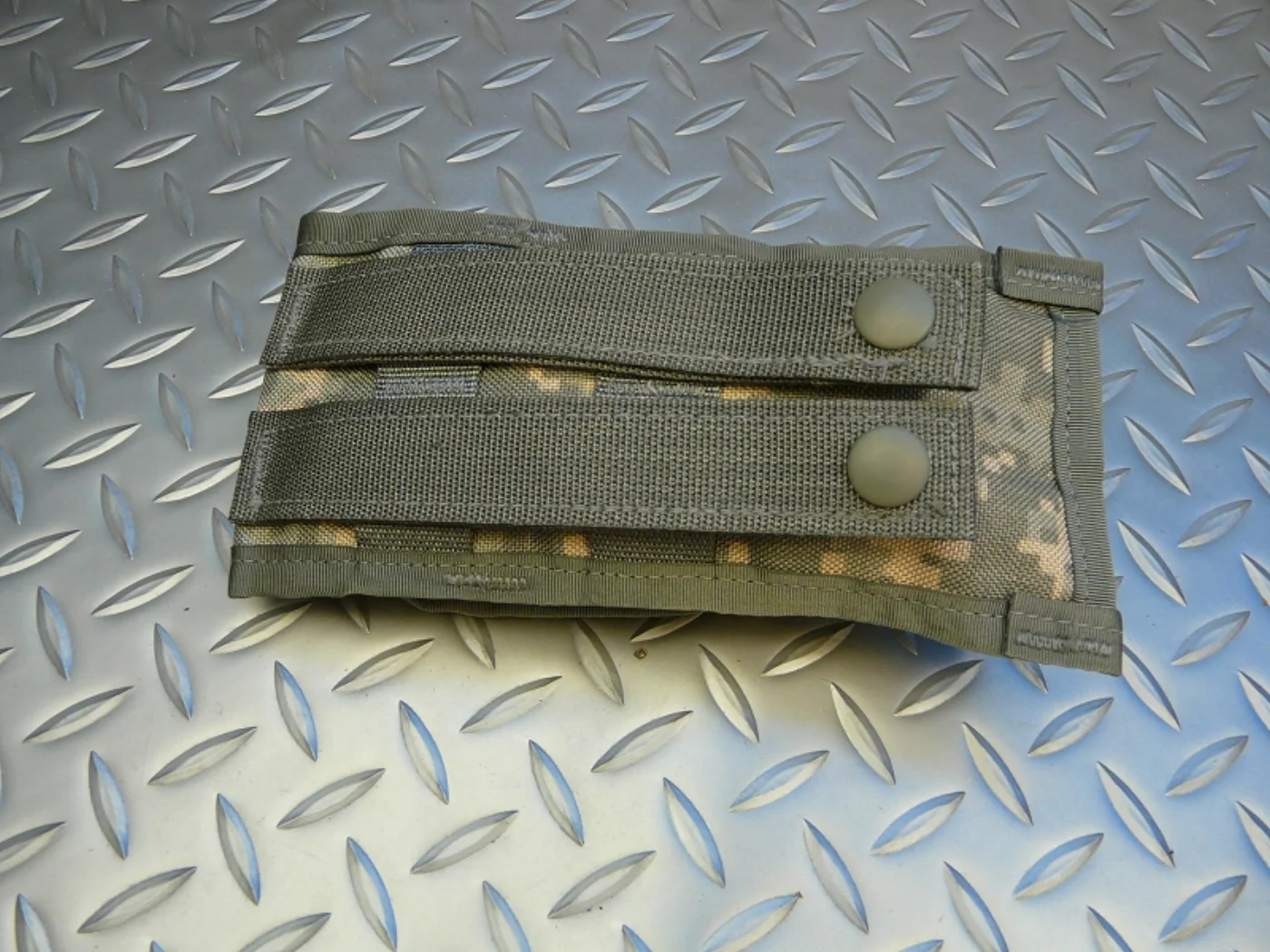 MOLLE II M4 ダブルマグポーチ ACU迷彩 記録写真4