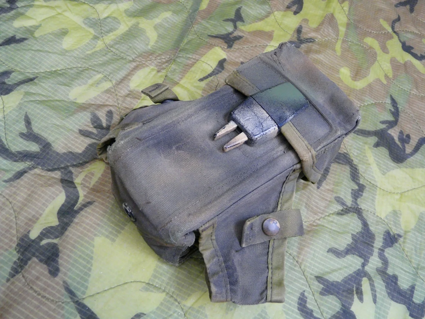 ミリタリーショップ 南国百貨店.COM|沖縄 ３連マガジンポーチ [Z C-1101] - ３連マガジンポーチ 記録写真2