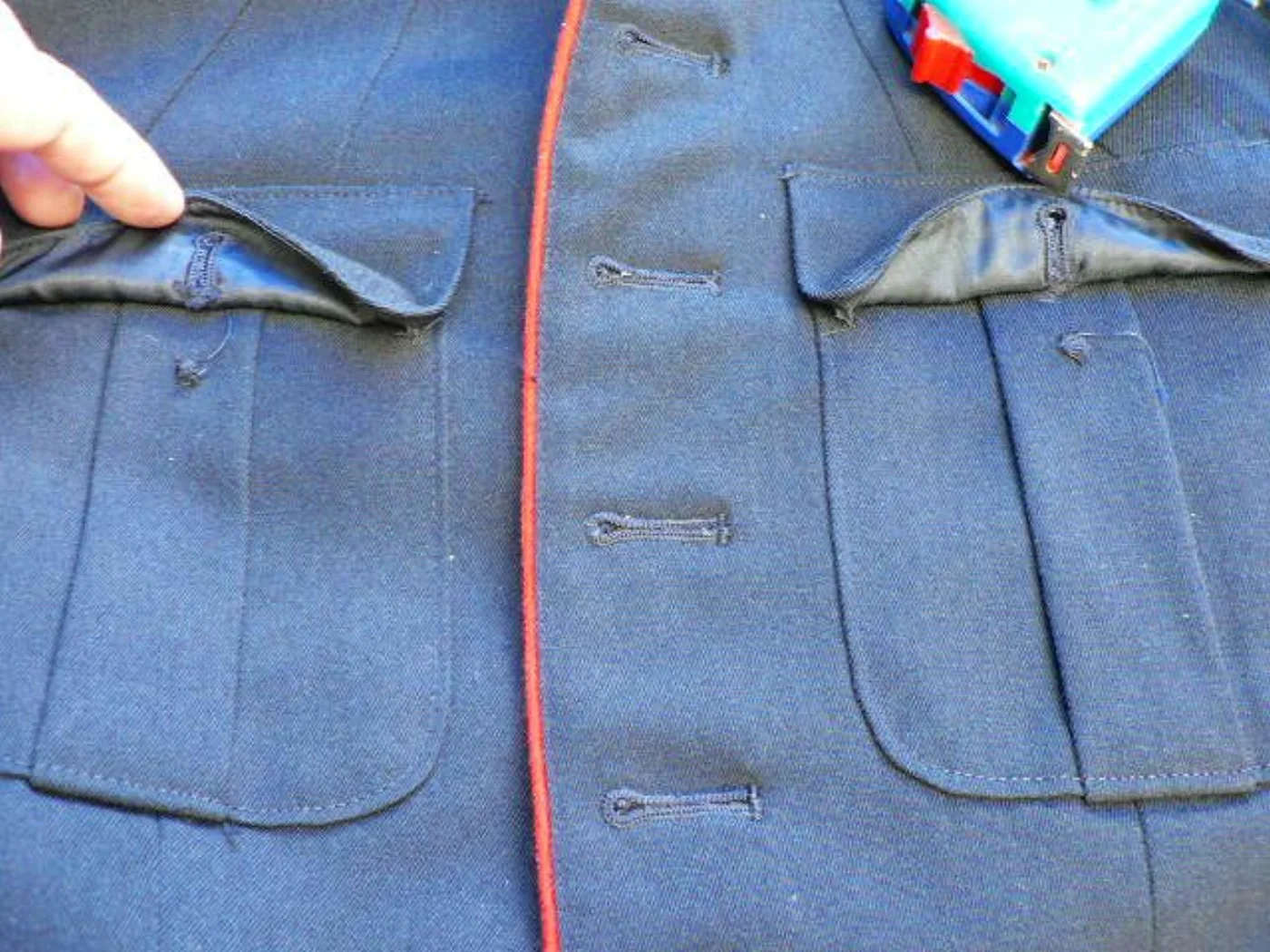 USMC ドレスブルー 礼装コート 赤パイピング 金ボタン 記録写真6