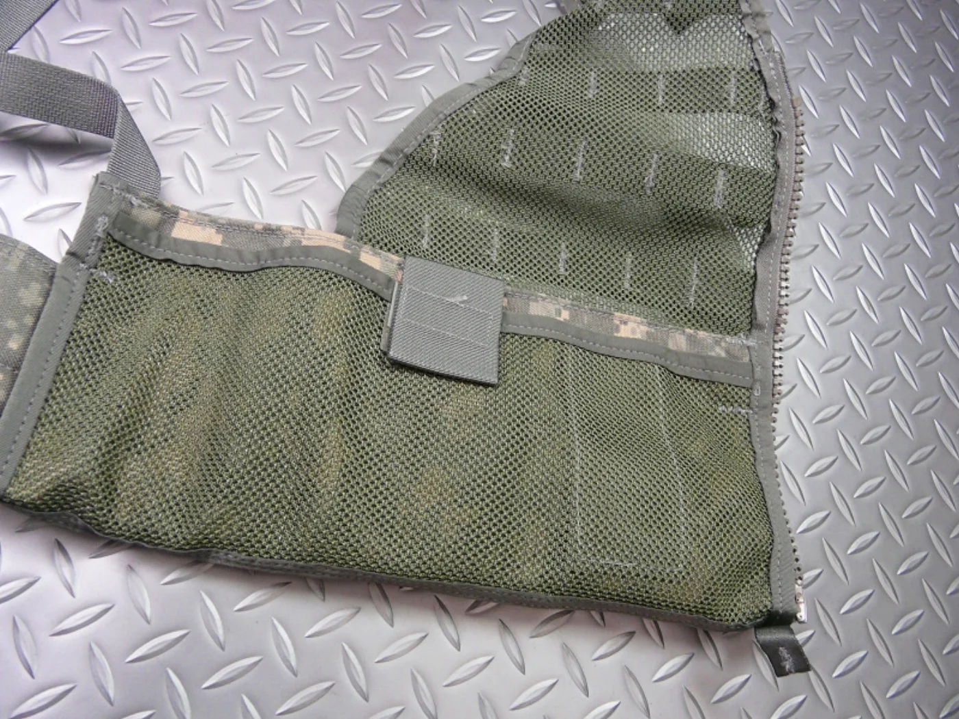 ACU MOLLE II ファイティングロードキャリアベスト 新品 記録写真5