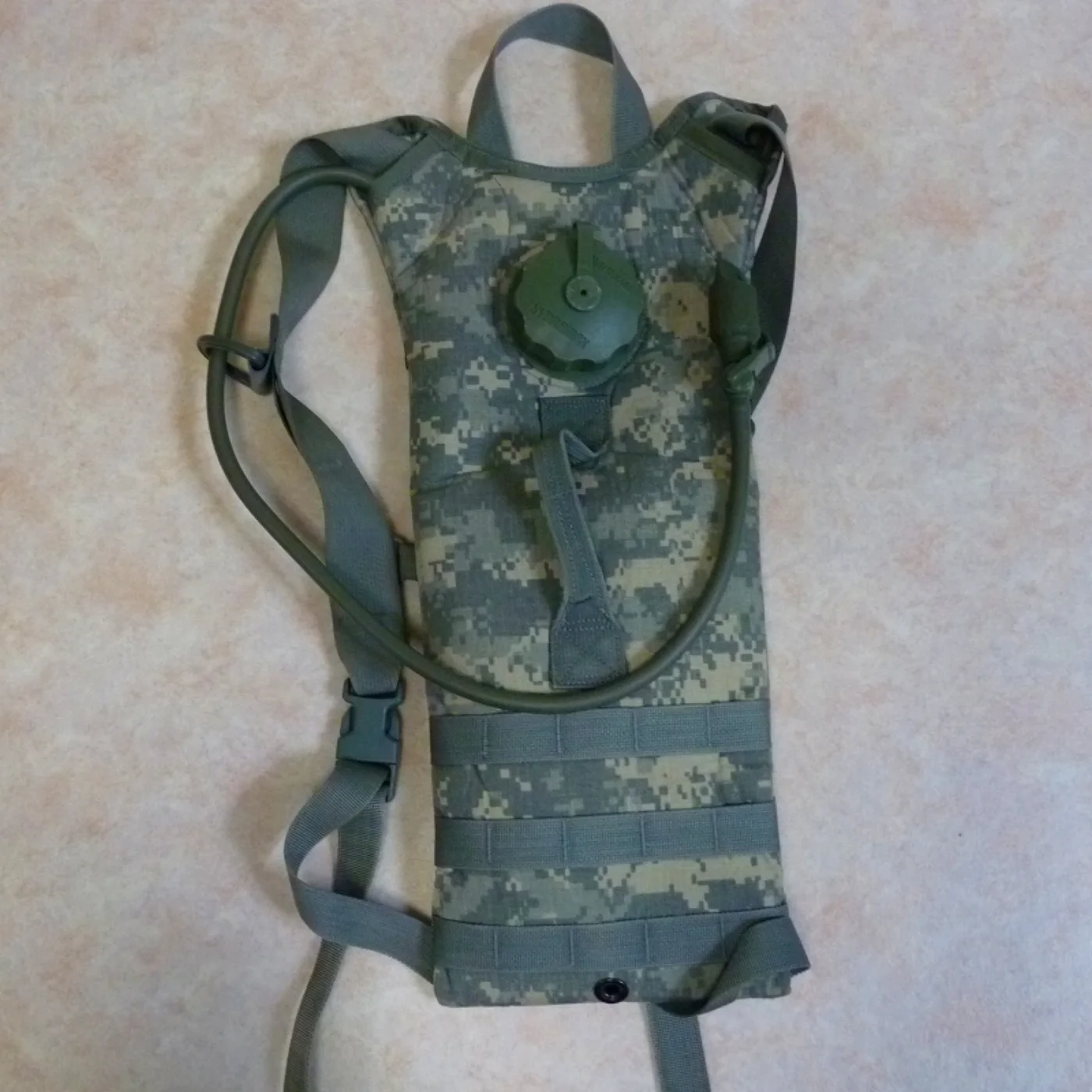 MOLLE II ハイドレーションキャリア ACU 米軍放出品 記録写真2