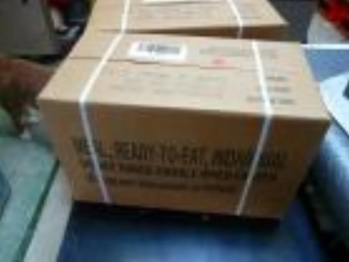 ミリタリーショップ 南国百貨店.COM|沖縄 MRE １ケース 災害時非常食 ダッフルバッグ付き [MRE(A)+F-7 記録写真1
