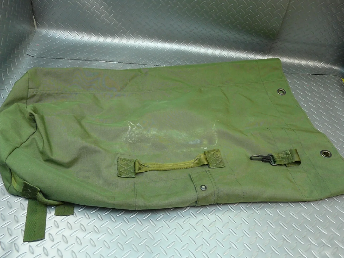 ミリタリーショップ 南国百貨店.COM|沖縄 MRE １ケース 災害時非常食 ダッフルバッグ付き [MRE(A)+F-7 記録写真5