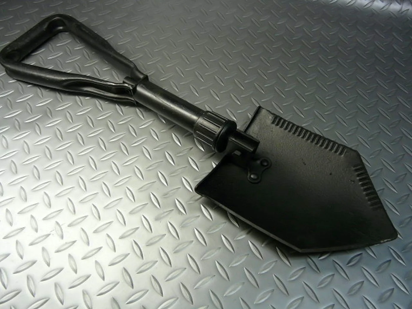 ミリタリーショップ 南国百貨店.COM|沖縄 E-TOOL 三つ折りスコップ 米軍実物 [B-1114] - E-TOO 記録写真6