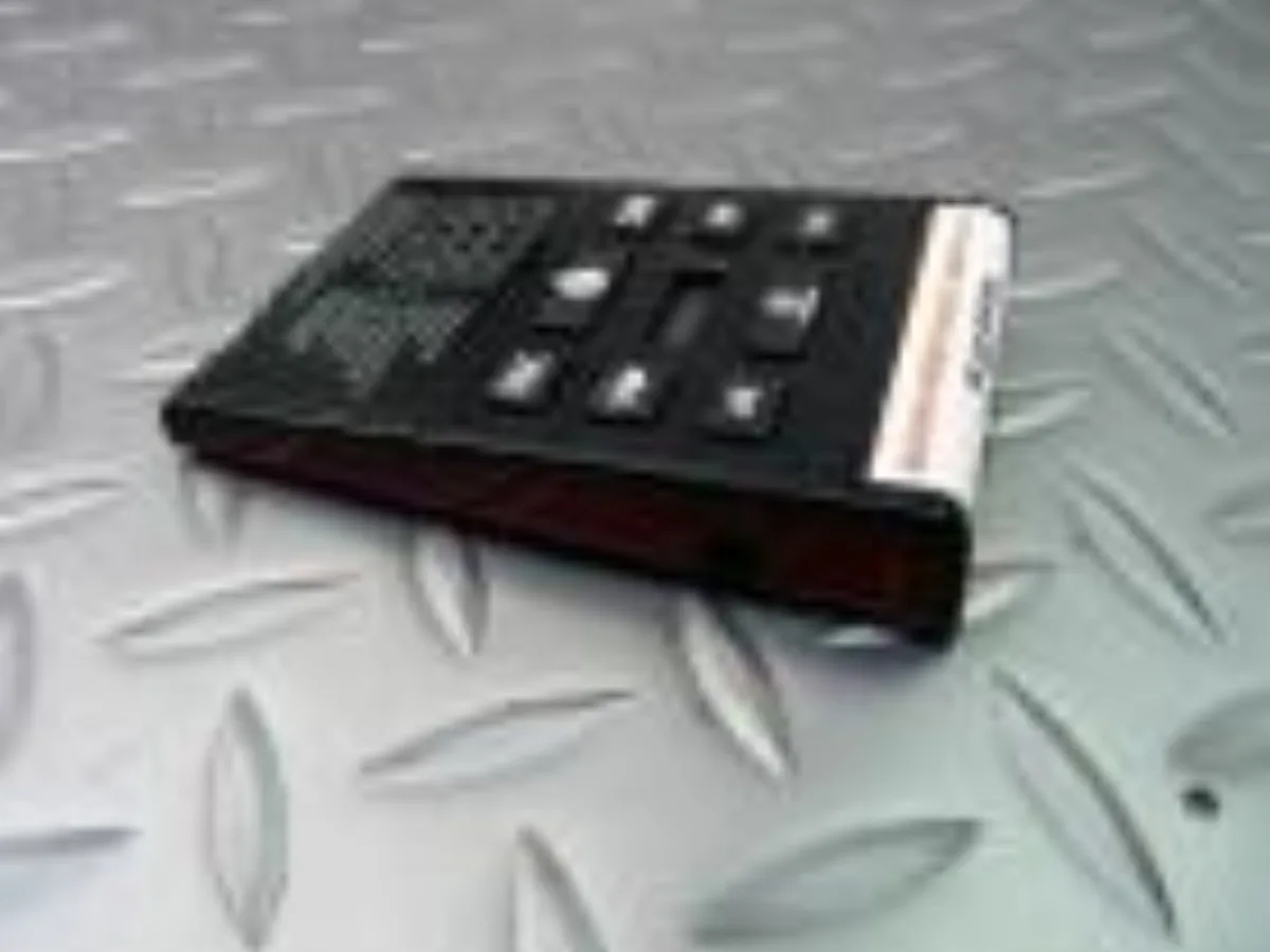 ミリタリーショップ 南国百貨店.COM|沖縄 オーディオパーツ [ZZ D-1705] - オーディオパーツリモコンとイ 記録写真1