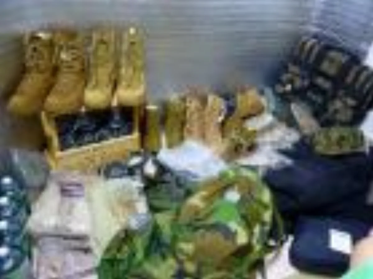 ミリタリーショップ 南国百貨店.COM|沖縄 ミリタリーグッズ＆アウトドアグッズの仕入れ 2011.11.01 [Z 2 記録写真1