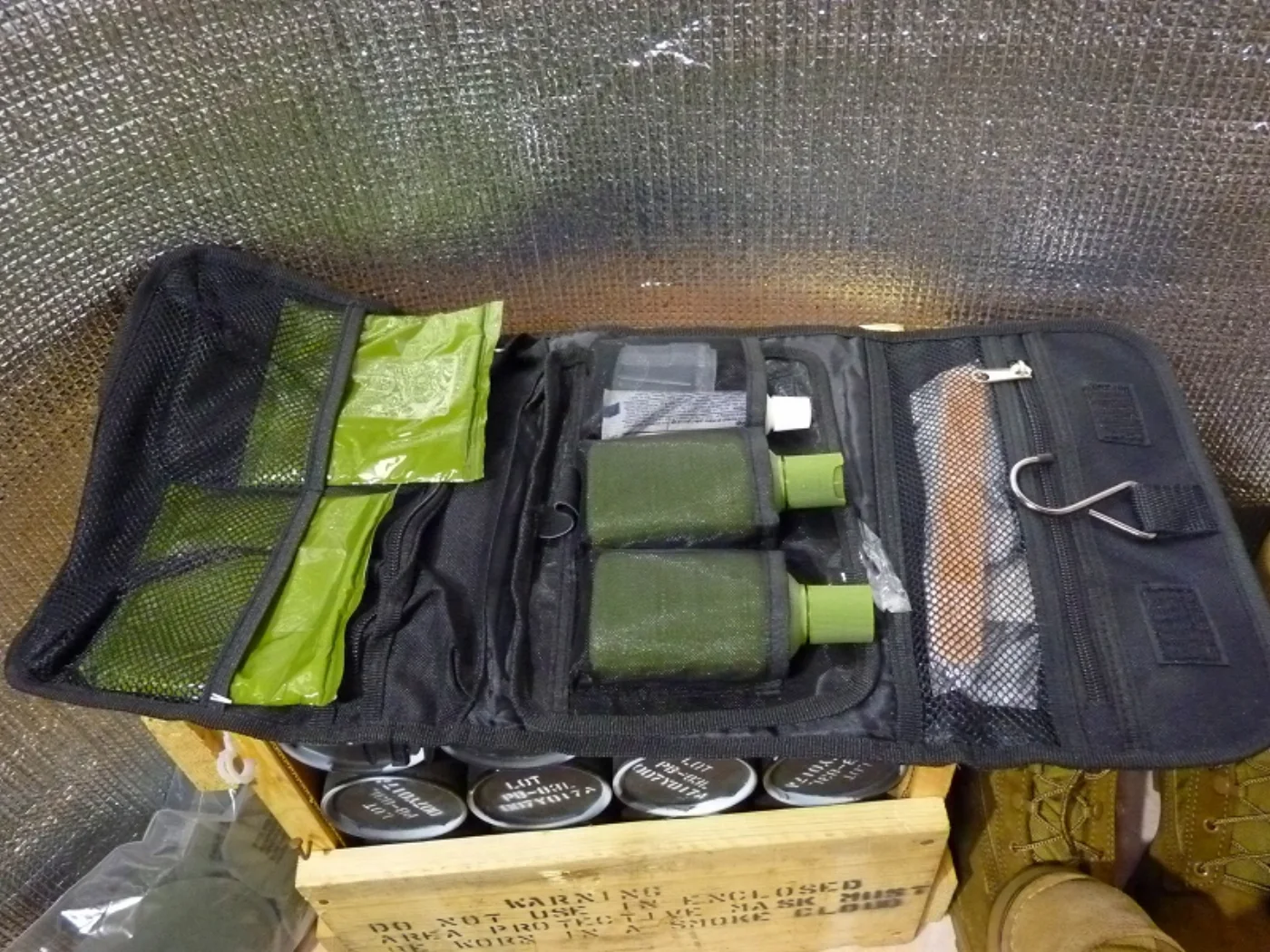 ミリタリーショップ 南国百貨店.COM|沖縄 米軍のトラベル（洗面道具）セット [ZZ Q-1210] - 米軍のトラベ 記録写真3