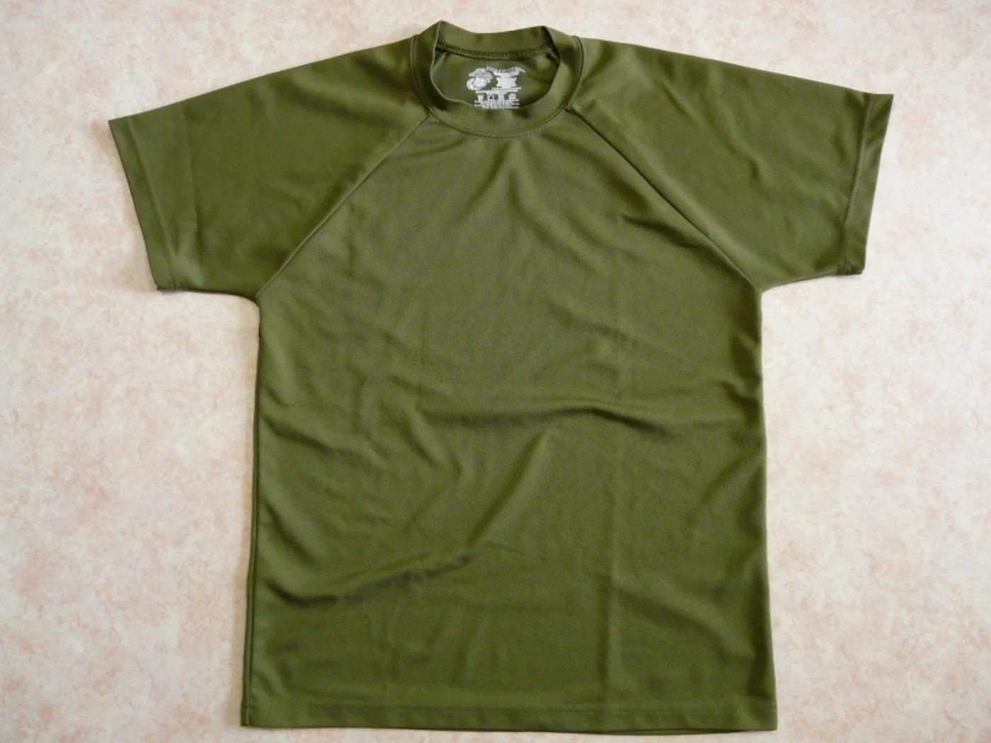 ミリタリーショップ 南国百貨店.COM|沖縄 USMC シリアルナンバー付きTシャツ OD S [Q-714] - US 記録写真2