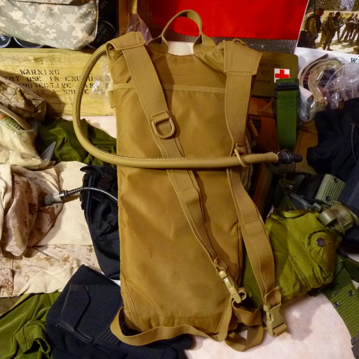 ミリタリーショップ 南国百貨店.COM|沖縄 CAMELBAK コヨーテ [Q-1226] - CAMELBAK コヨー 記録写真4