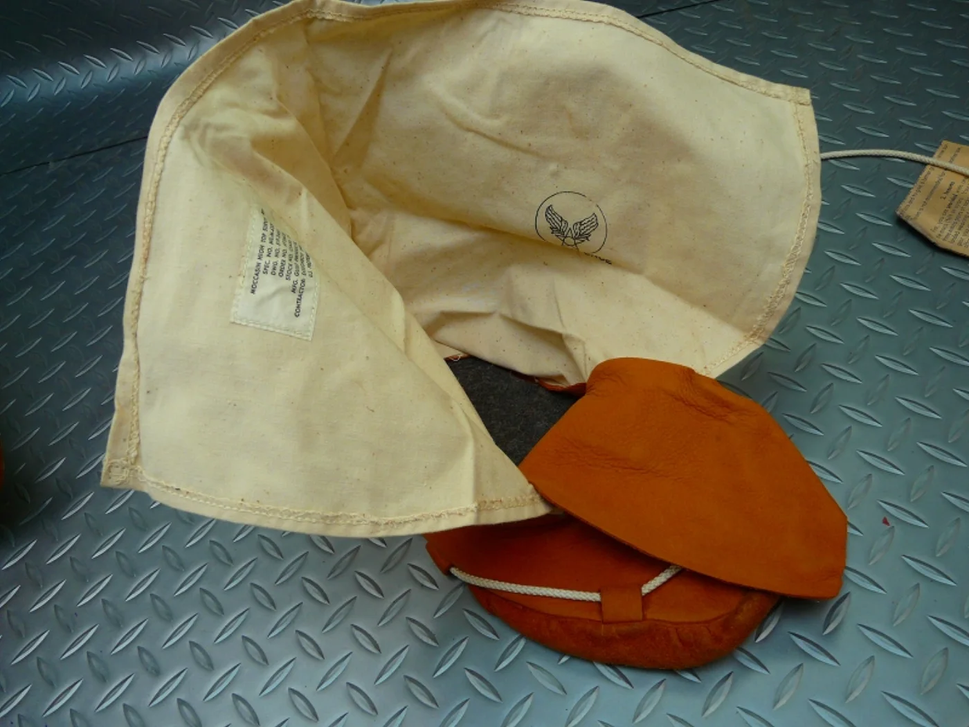 ミリタリーショップ 南国百貨店.COM|沖縄 MOCCASIN HIGH TOP SURVIVAL KIT 未使用品 [ 記録写真7