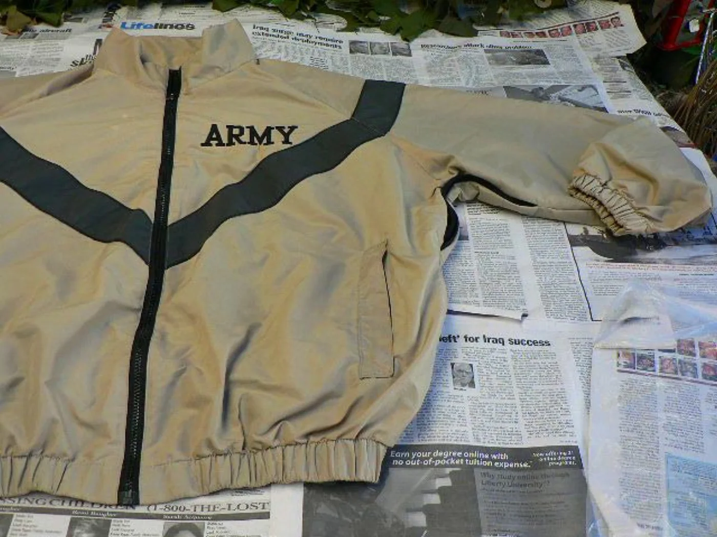 ミリタリーショップ 南国百貨店.COM|沖縄 U.S.ARMY トレーニングジャケット [G-487] - U.S.AR 記録写真2