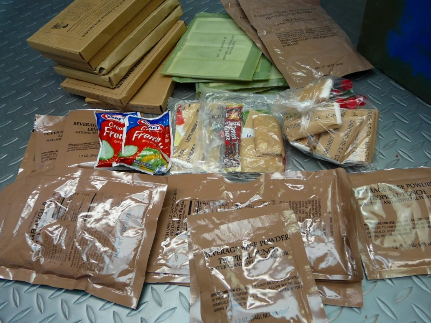 ミリタリーショップ 南国百貨店.COM|沖縄 米軍非常食セット MRE+AMMOBOX(M) [B-1240] - 米軍 記録写真7