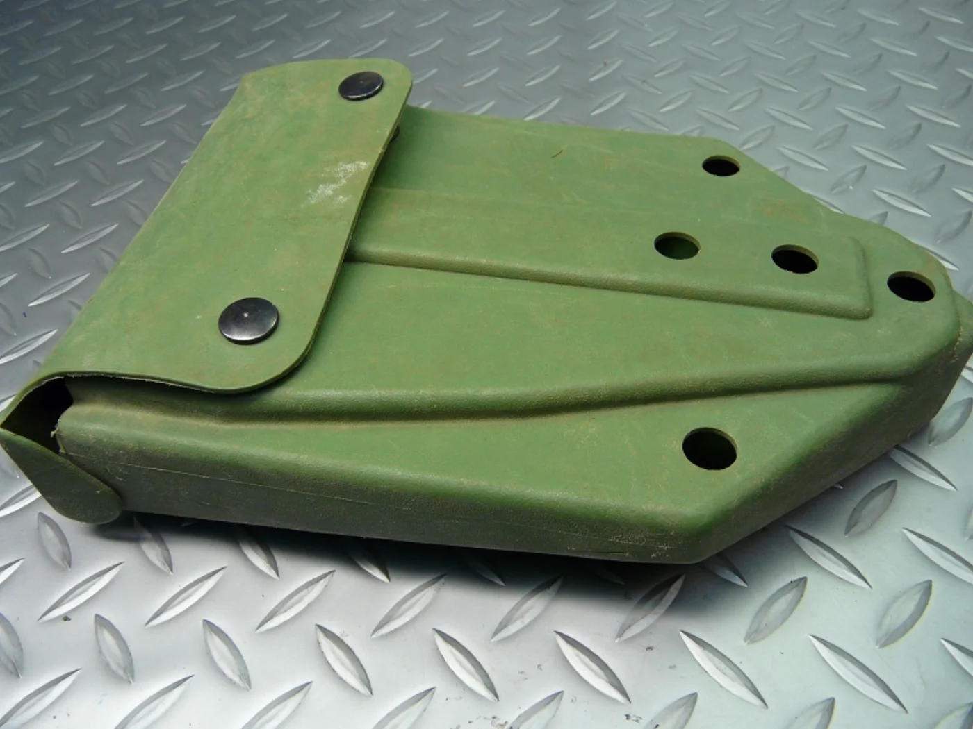 ミリタリーショップ 南国百貨店.COM|沖縄 E-TOOL プラスチックケース [ZZ B-1235] - E-TOOL 記録写真2