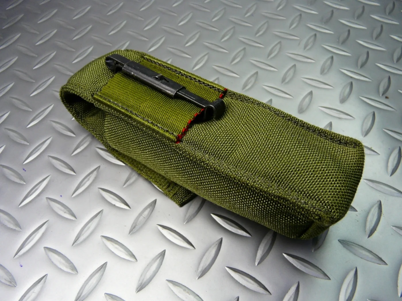 ミリタリーショップ 南国百貨店.COM|沖縄 特殊部隊ポーチ OD イーグル ライト用ポーチ [ZZ C-1290] - 記録写真2