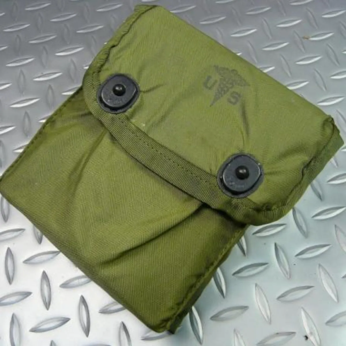 ミリタリーショップ 南国百貨店.COM|沖縄 FIRST AID KIT 中身入り 新品 [ZZ D-1684] - F 記録写真1