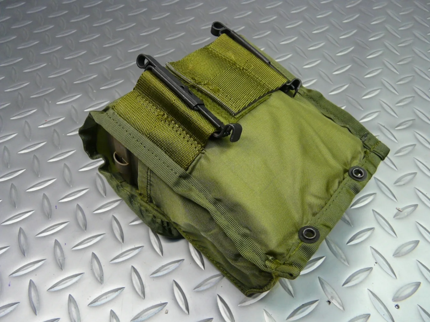 ミリタリーショップ 南国百貨店.COM|沖縄 FIRST AID KIT 中身入り 新品 [ZZ D-1685] - F 記録写真3