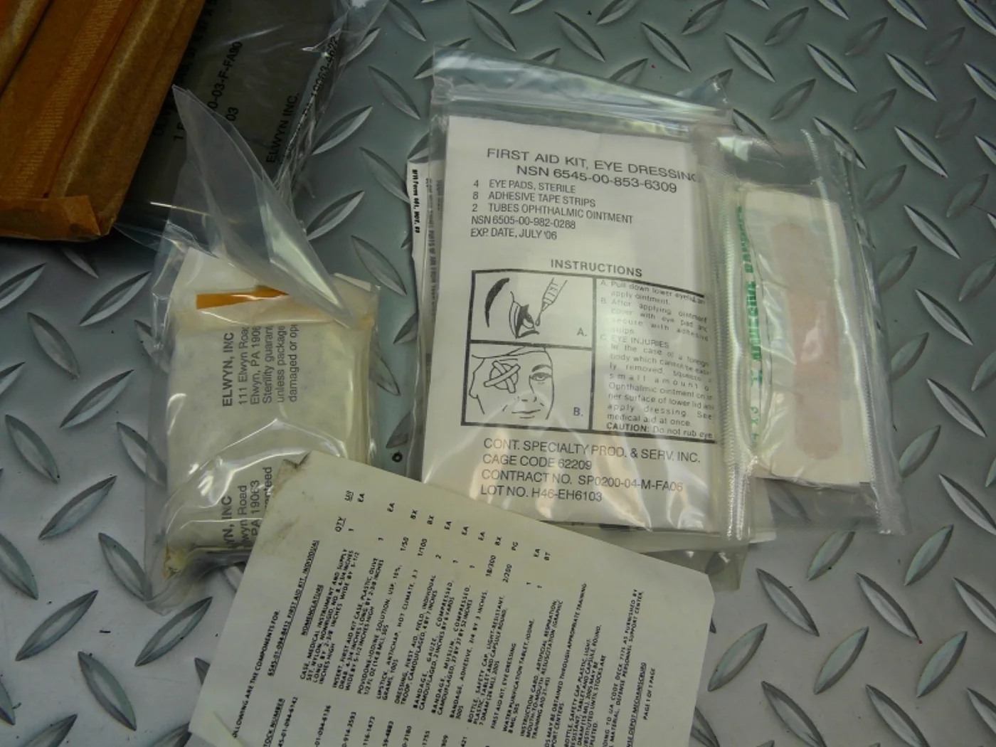 ミリタリーショップ 南国百貨店.COM|沖縄 FIRST AID KIT 中身入り 新品 [ZZ D-1685] - F 記録写真7