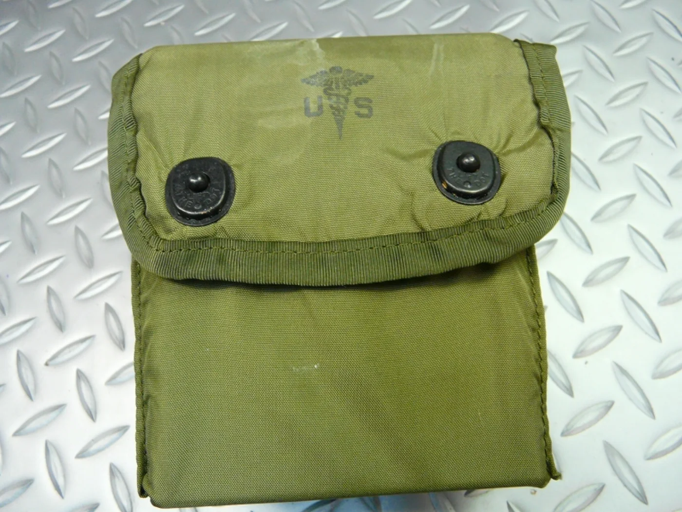 ミリタリーショップ 南国百貨店.COM|沖縄 FIRST AID KIT 中身入り 新品 [ZZ D-1686] - F 記録写真3