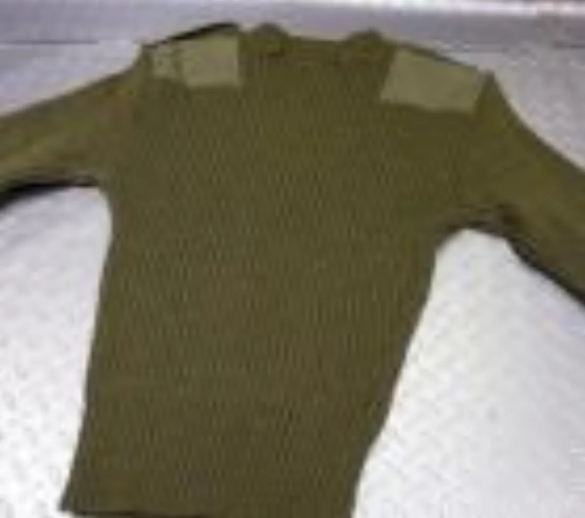 ミリタリーショップ 南国百貨店.COM|沖縄 100% WOOL セーター ARMY 38 [ZZ H-380] - 1 記録写真1