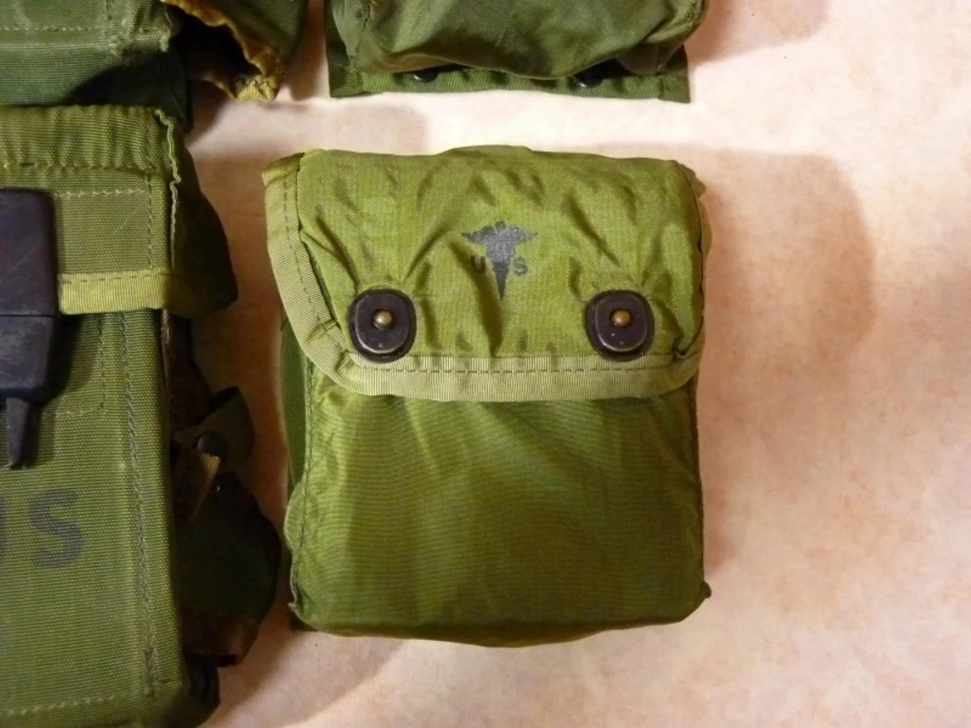 ミリタリーショップ 南国百貨店.COM|沖縄 米軍装備品セット MREサービスの計７点セット [ZZ Q-1258] - 記録写真7