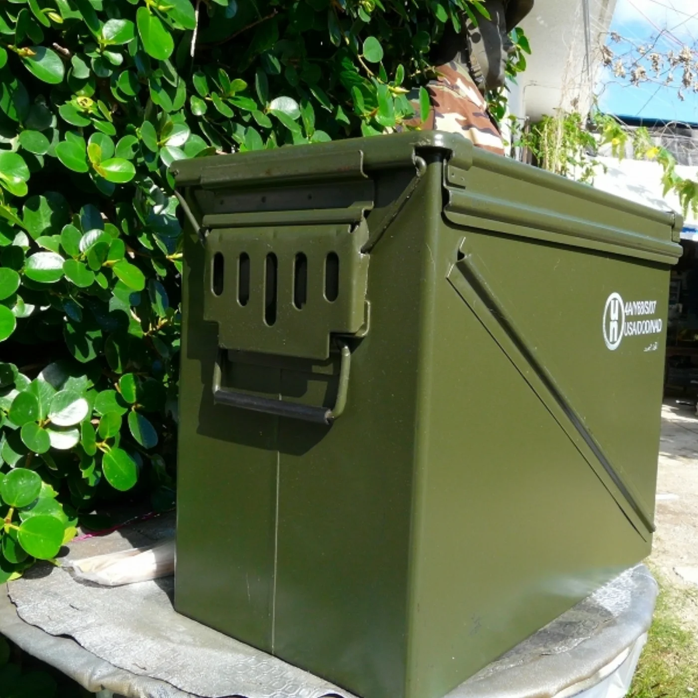 ミリタリーショップ 南国百貨店.COM|沖縄 特大アーモボックス AMMOBOX 完全防水ケース XL [B-1260] 記録写真3