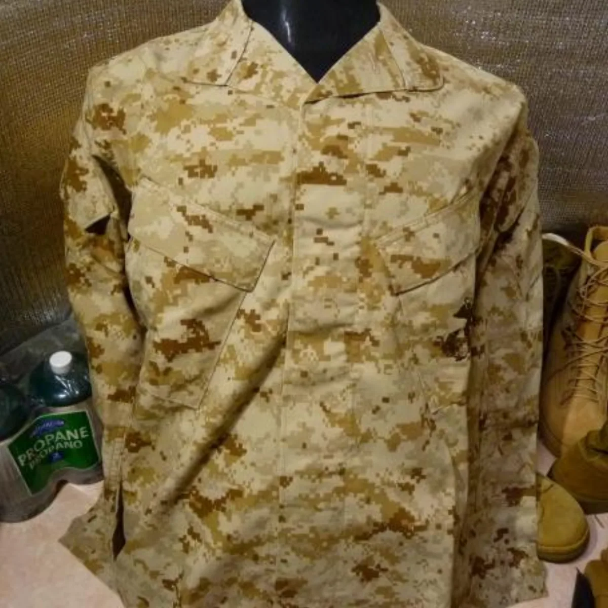 ミリタリーショップ 南国百貨店.COM|沖縄 USMC マーパット デザート 上下セット M-R 未使用品 [ZZZ Q 記録写真1