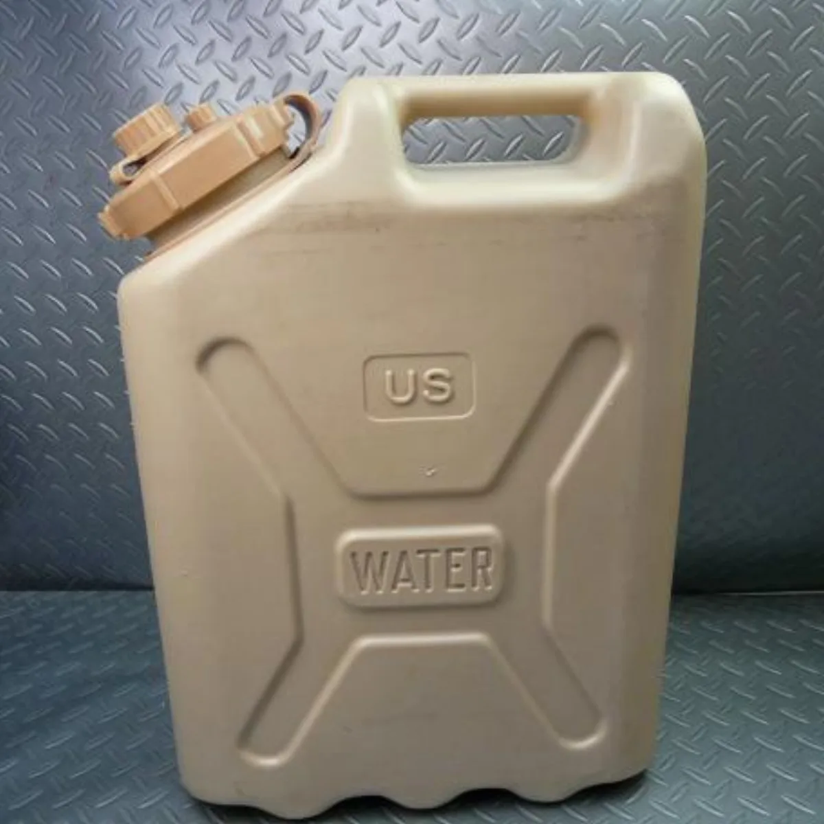 ミリタリーショップ 南国百貨店.COM|沖縄 米軍水管 プラスチック 「所さんの世田谷ベースでも使用」 [B-1263] 記録写真1