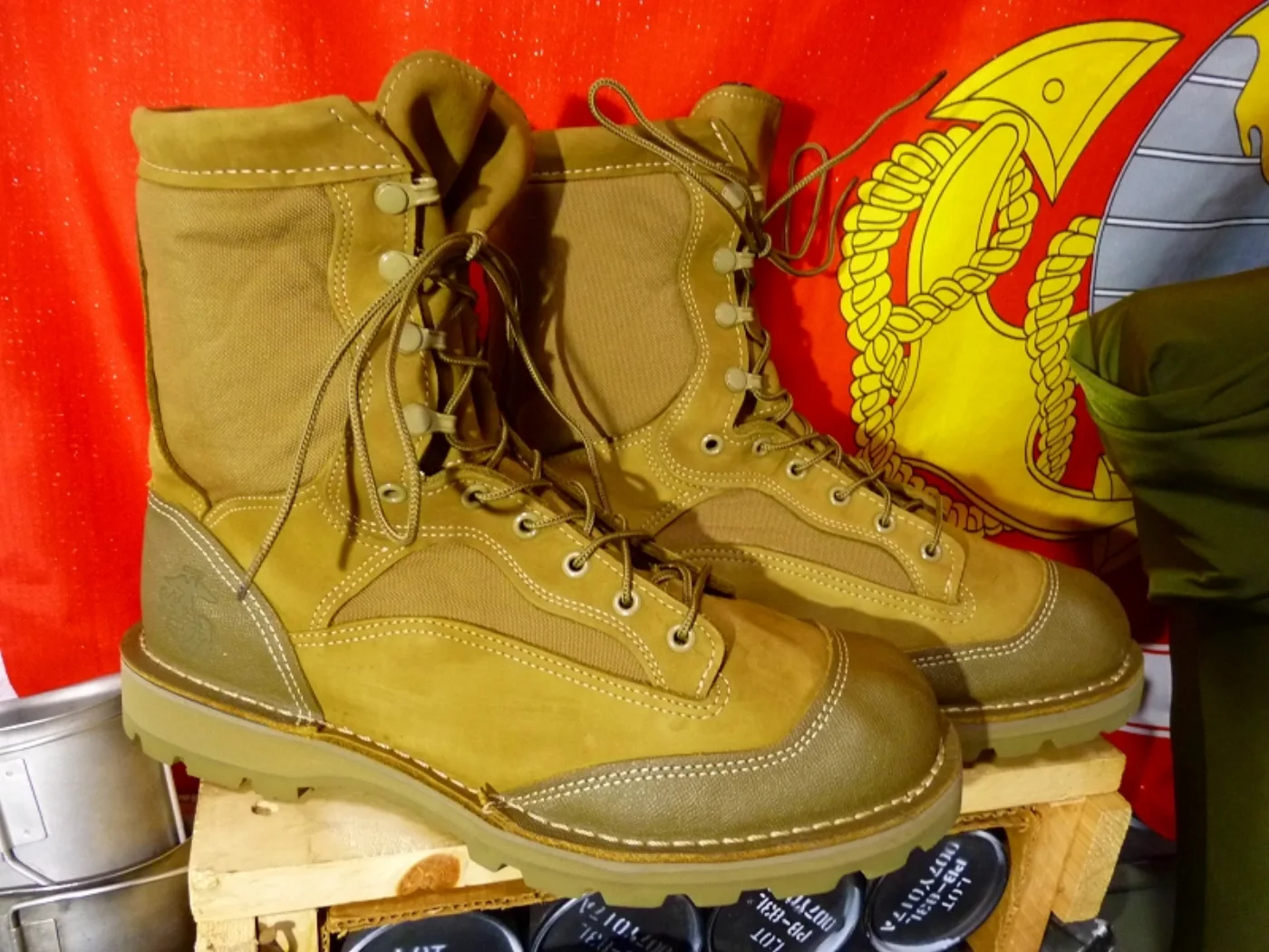 ミリタリーショップ 南国百貨店.COM|沖縄 USMC 新型マリンブーツ BATES 12R 中古良品 [ZZ Q-14 記録写真2
