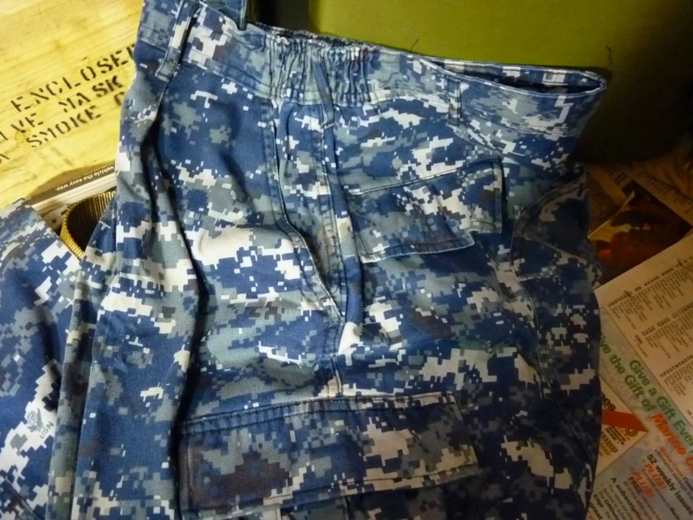 ミリタリーショップ 南国百貨店.COM|沖縄 NAVY NWU 新型迷彩パンツ M-R 傷アリ [ZZ Q-1482] 記録写真4