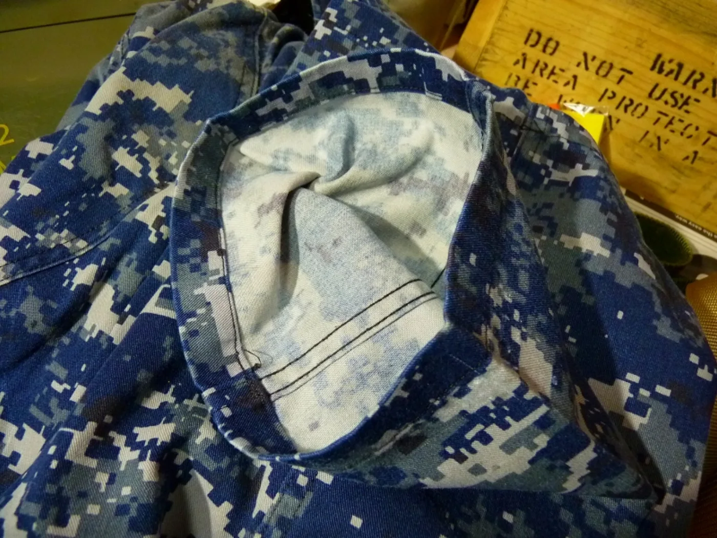 ミリタリーショップ 南国百貨店.COM|沖縄 NAVY NWU 新型迷彩パンツ M-R 傷アリ [ZZ Q-1482] 記録写真5