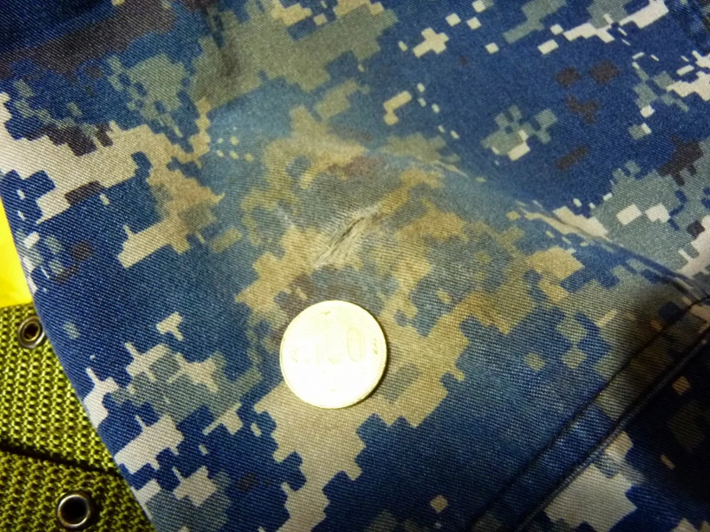 ミリタリーショップ 南国百貨店.COM|沖縄 NAVY NWU 新型迷彩パンツ M-R 傷アリ [ZZ Q-1482] 記録写真7