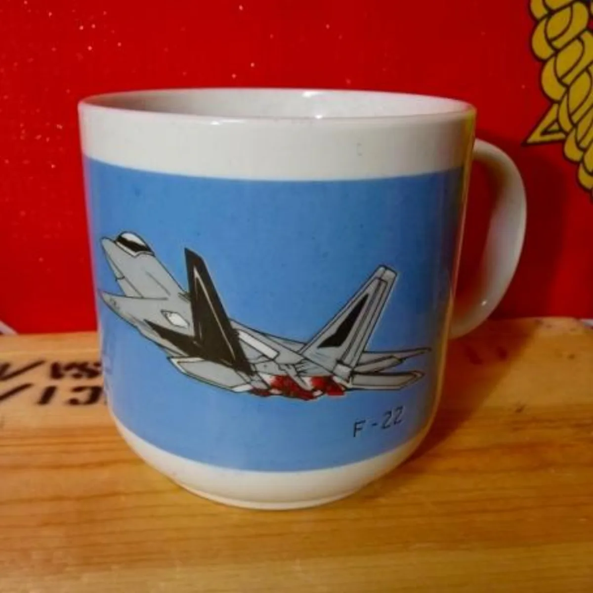 ミリタリーショップ 南国百貨店.COM|沖縄 大きな F-22 マグカップ 直径１０ｃｍ [ZZZ 2011.12.15 記録写真1