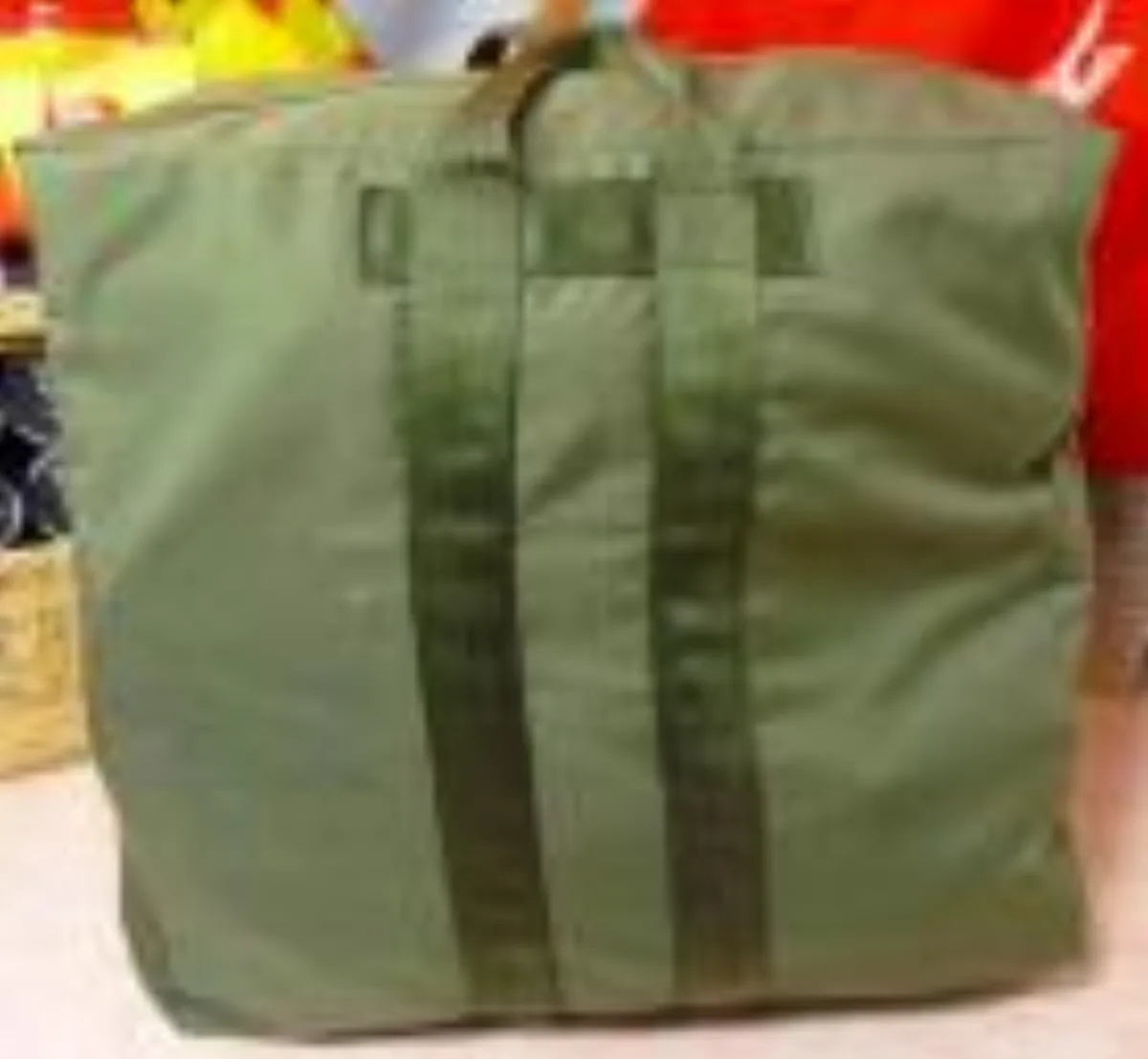 ミリタリーショップ 南国百貨店.COM|沖縄 フライヤーズKITBAG キットバッグ [Q-1500] - 米軍パイロッ 記録写真1