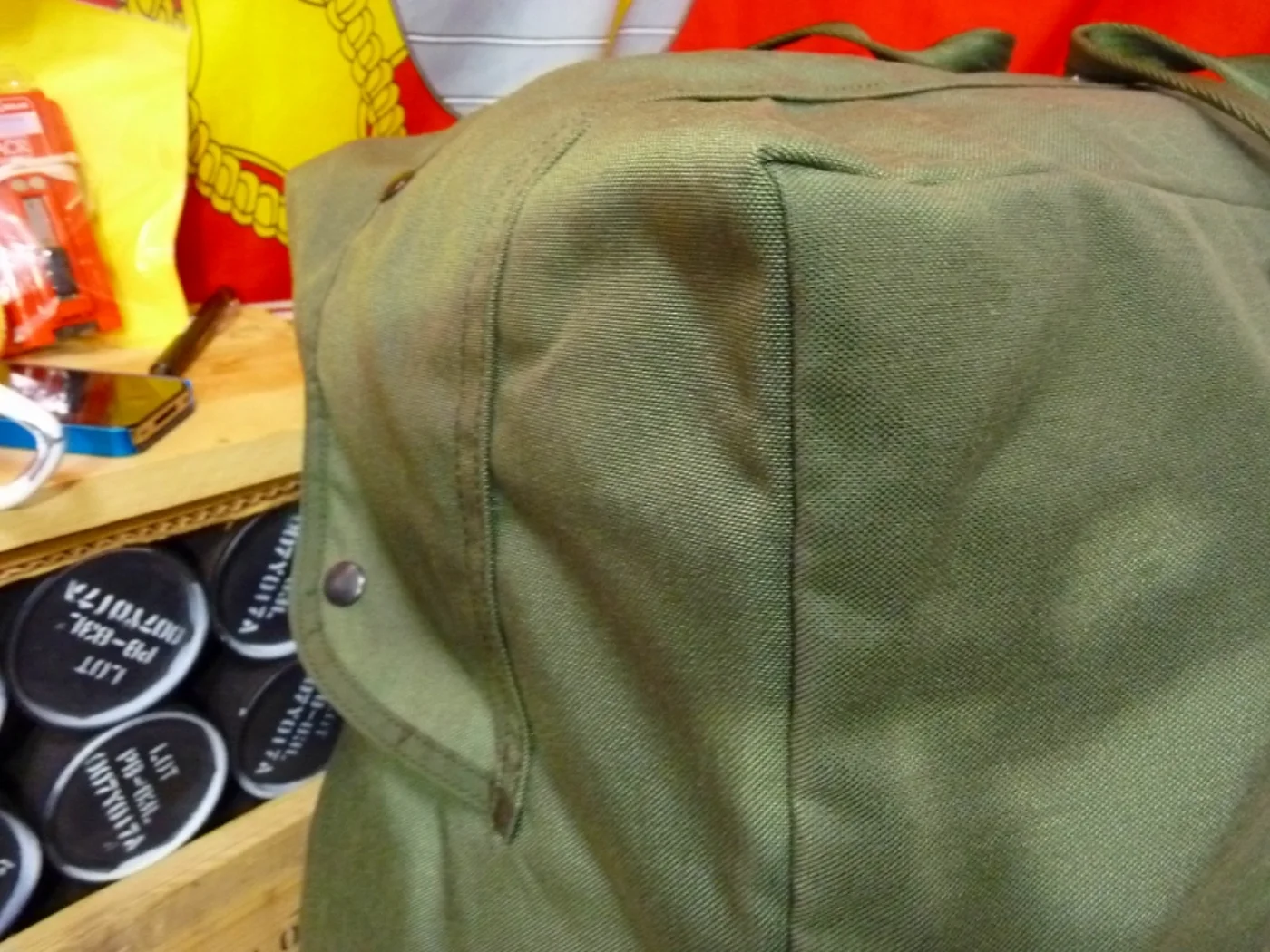 ミリタリーショップ 南国百貨店.COM|沖縄 フライヤーズKITBAG キットバッグ [Q-1500] - 米軍パイロッ 記録写真6