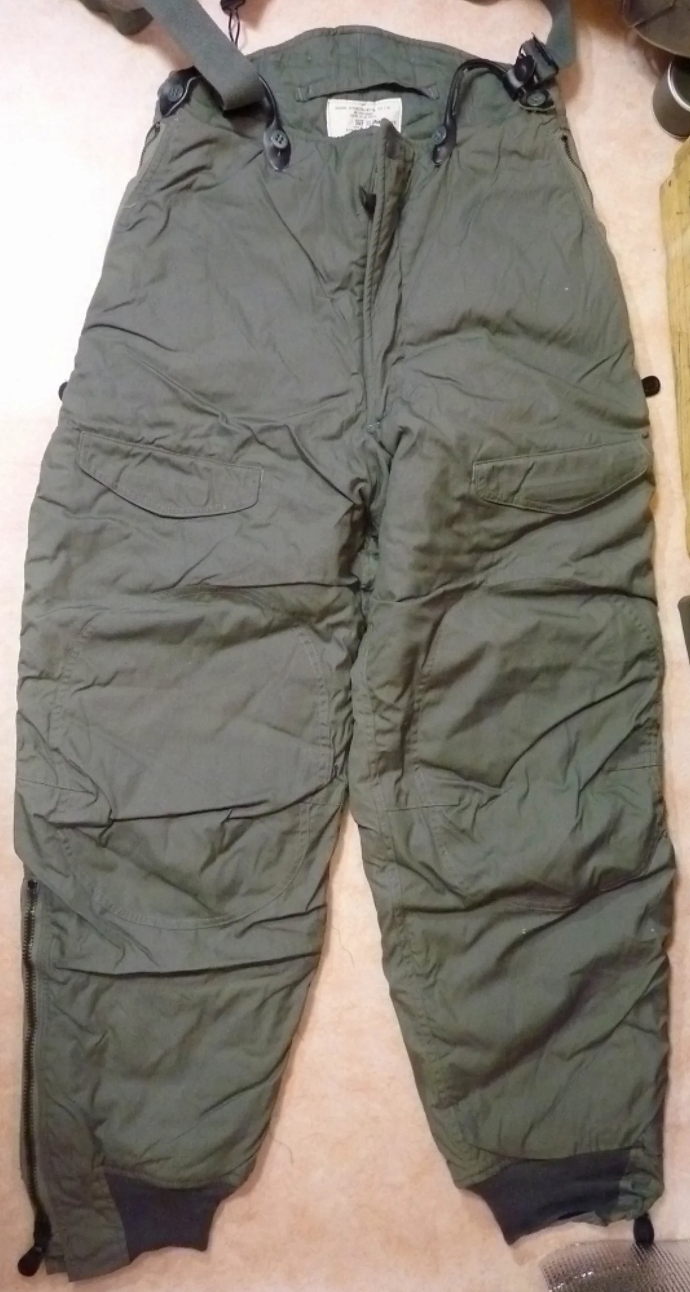 ミリタリーショップ 南国百貨店.COM|沖縄 TROUSERS EXTREME COLD WEATHER TYPE F- 記録写真3