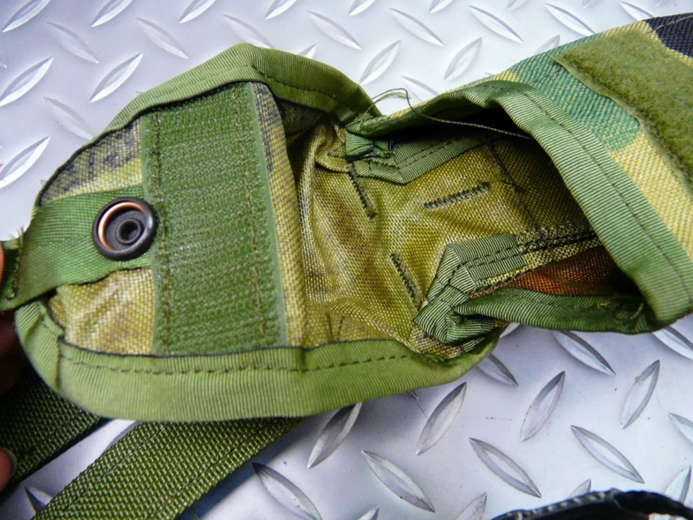 ミリタリーショップ 南国百貨店.COM|沖縄 M16 ３０連用マガジンポーチ ダブル [ZZ C-1292] - M16 記録写真7