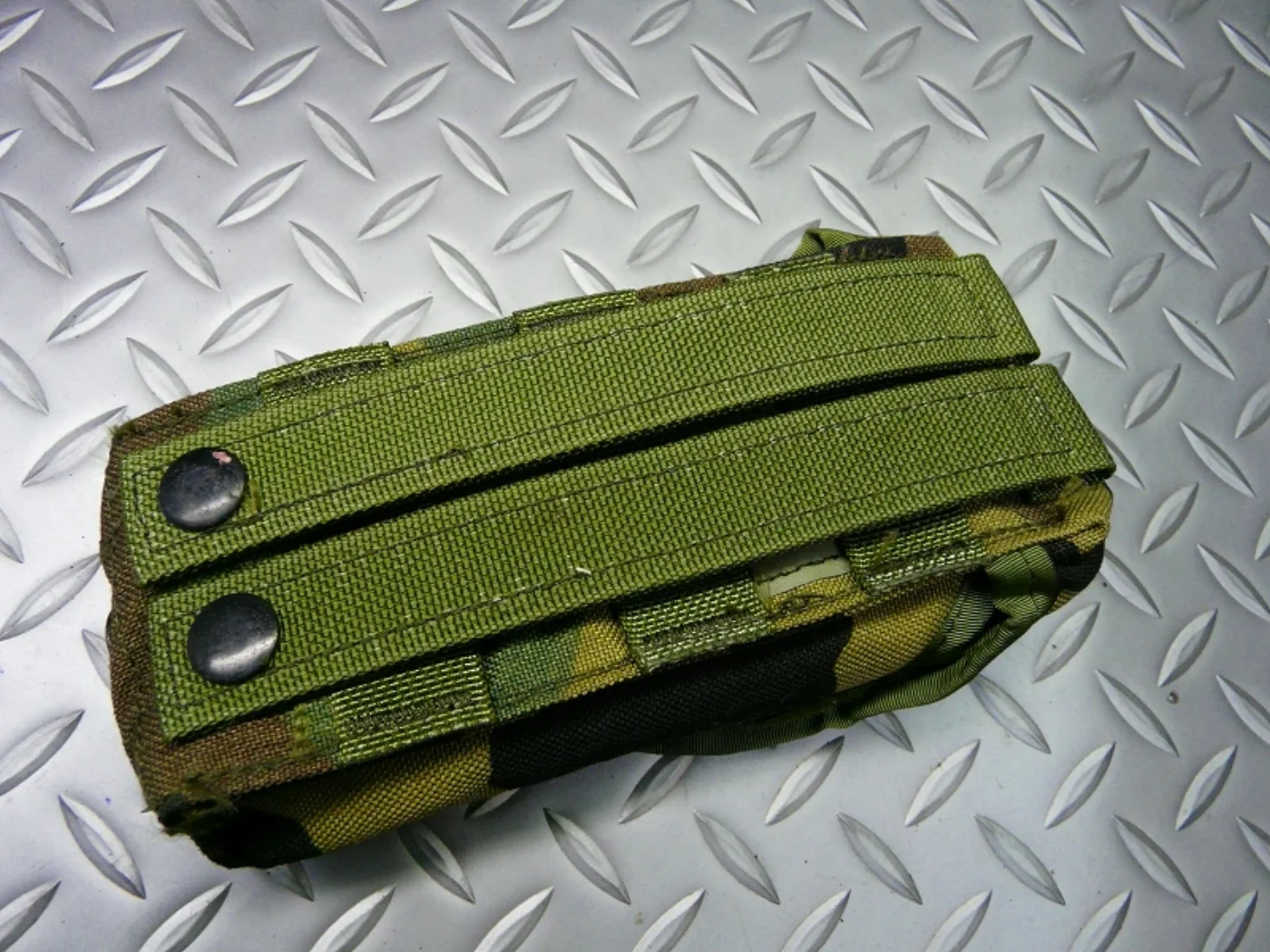 ミリタリーショップ 南国百貨店.COM|沖縄 M16 ３０連用マガジンポーチ シングル（マガジン付き） [ZZ C-12 記録写真4