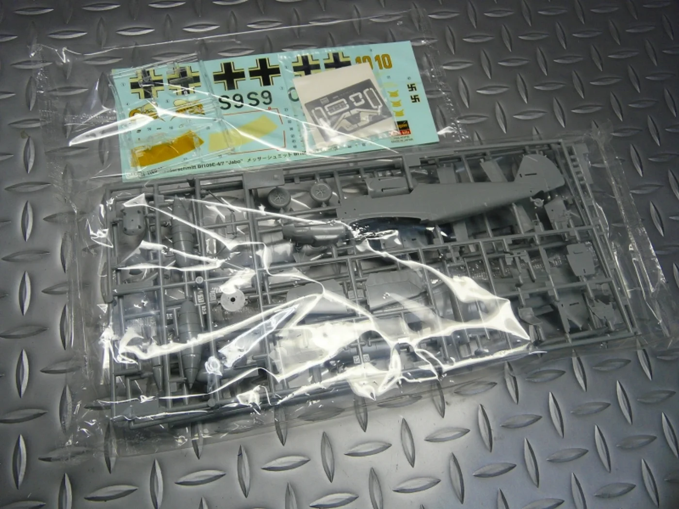 ミリタリーショップ 南国百貨店.COM|沖縄 Messerschmitt Bf109E-4/7 プラモデル [ZZ X- 記録写真5