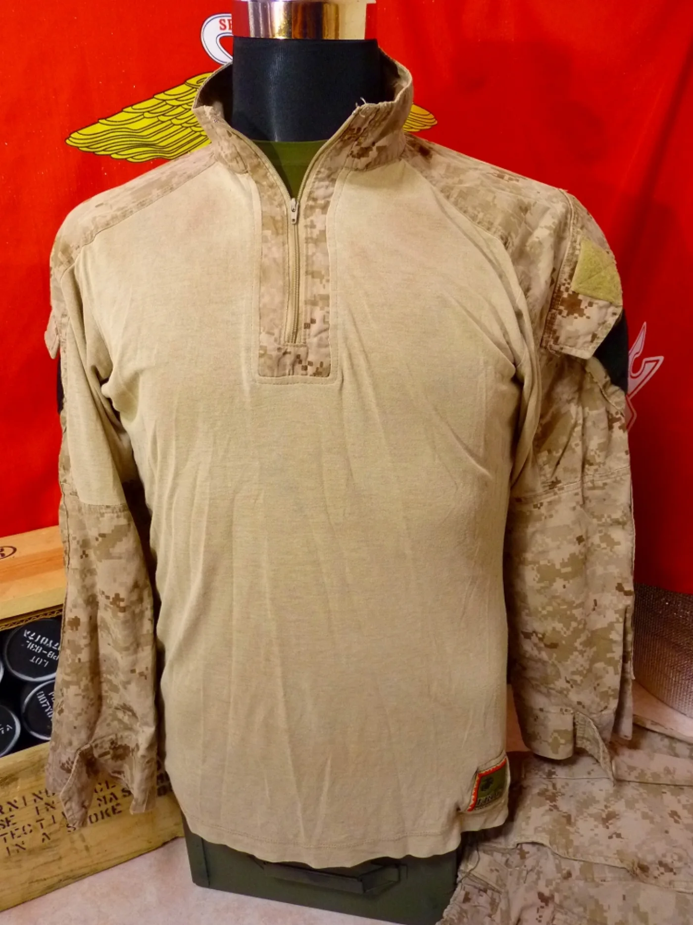 ミリタリーショップ 南国百貨店.COM|沖縄 USMC 海兵隊 FROG コンバットシャツ S-R [ZZ Q-1532 記録写真2