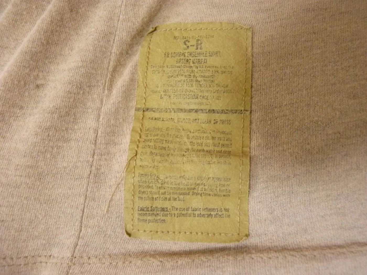 ミリタリーショップ 南国百貨店.COM|沖縄 USMC 海兵隊 FROG コンバットシャツ S-R [ZZ Q-1530 記録写真7