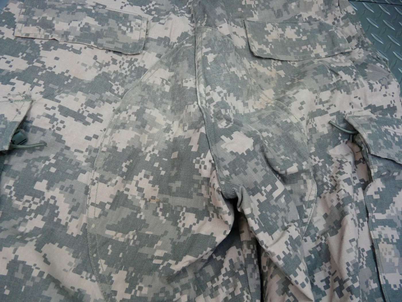 ミリタリーショップ 南国百貨店.COM|沖縄 ACU ARMY戦闘服上下セット M パッチ付き 新品 [Z-1543] 記録写真7