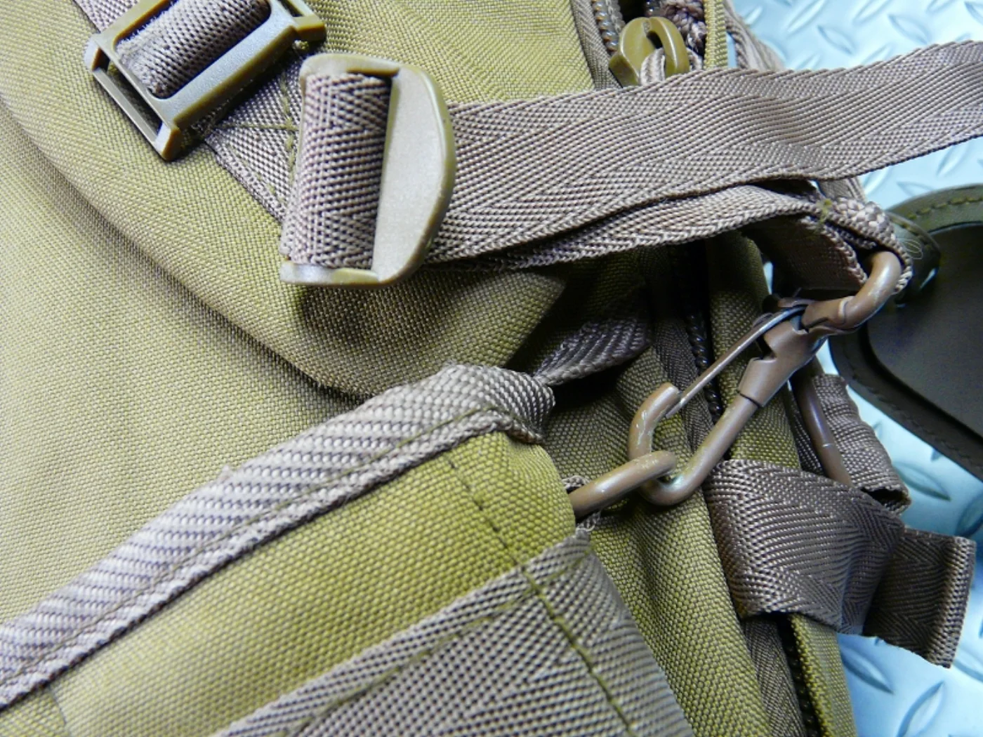 ミリタリーショップ 南国百貨店.COM|沖縄 USMC コヨーテ リュックサック アサルトパック [F-723] - U 記録写真7