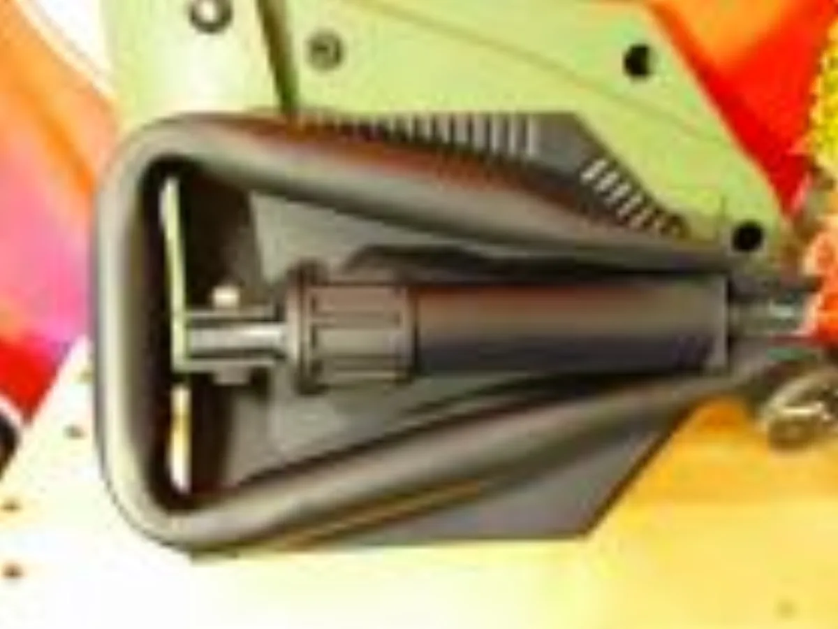 ミリタリーショップ 南国百貨店.COM|沖縄 E-TOOL 三つ折りスコップ 新品 [Q-1570] - E-TOOL 記録写真1