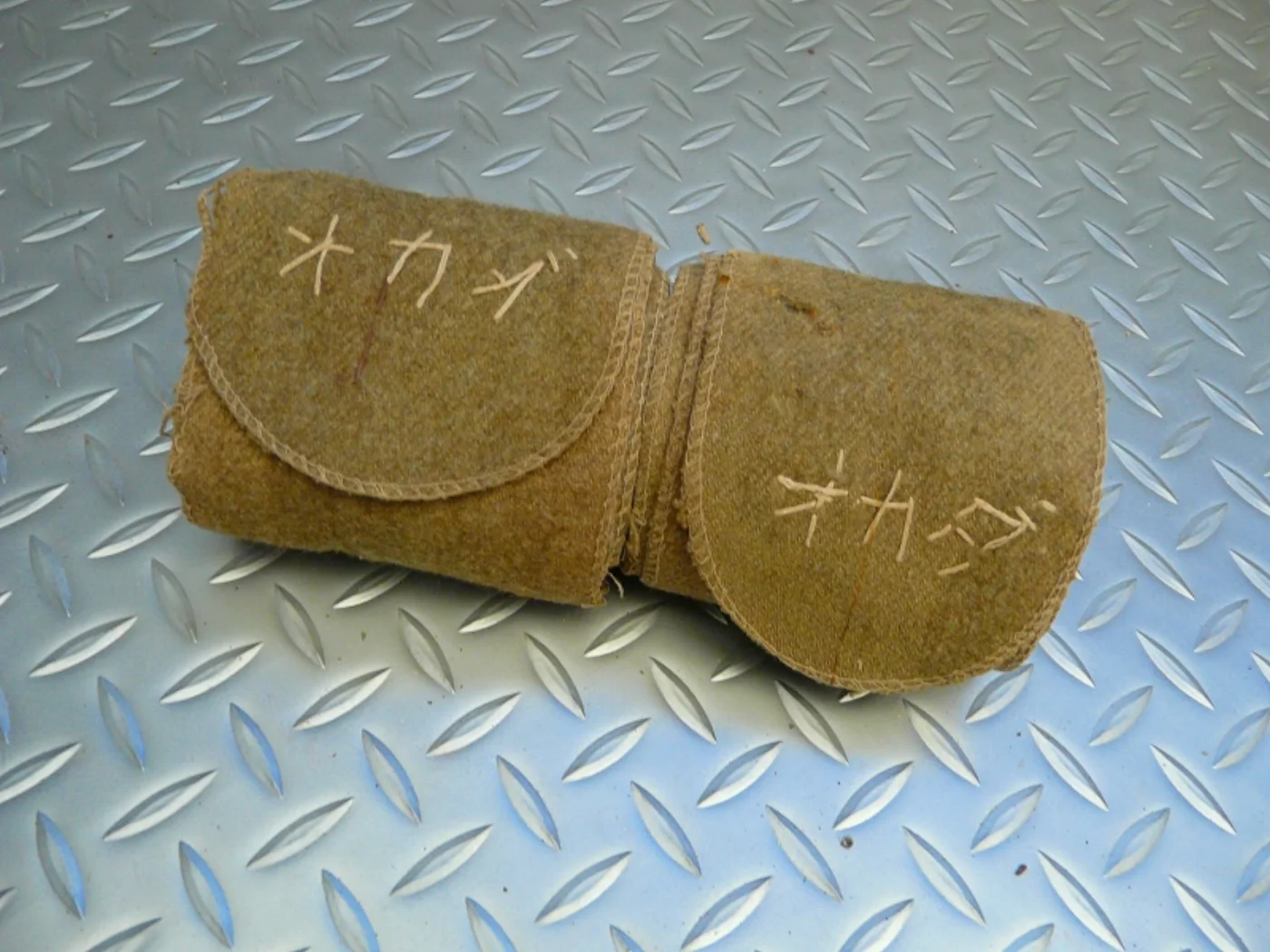 ミリタリーショップ 南国百貨店.COM|沖縄 旧日本兵 足に巻くバンテージ 「オカダ」 [ZZ B-1042] - 旧日 記録写真2