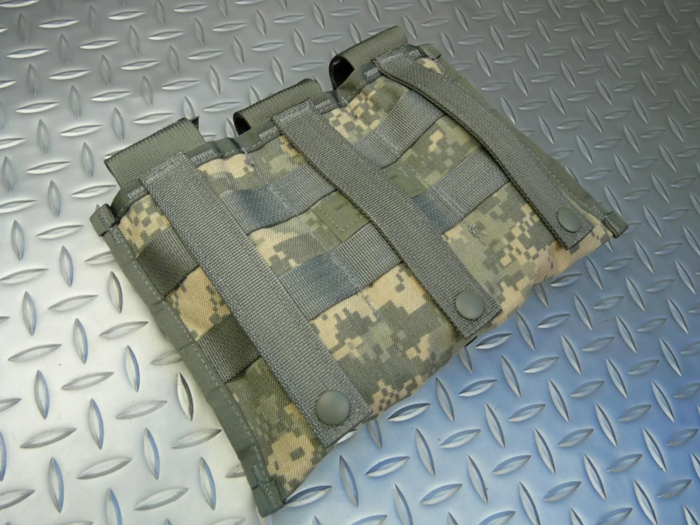 ミリタリーショップ 南国百貨店.COM|沖縄 MOLLE II TRIPLE MAGAZINE POCKET 30 RO 記録写真4