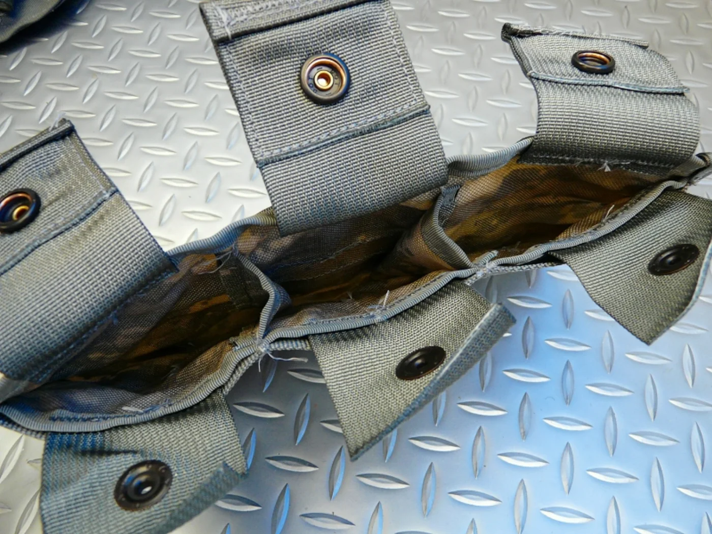 ミリタリーショップ 南国百貨店.COM|沖縄 MOLLE II TRIPLE MAGAZINE POCKET 30 RO 記録写真6