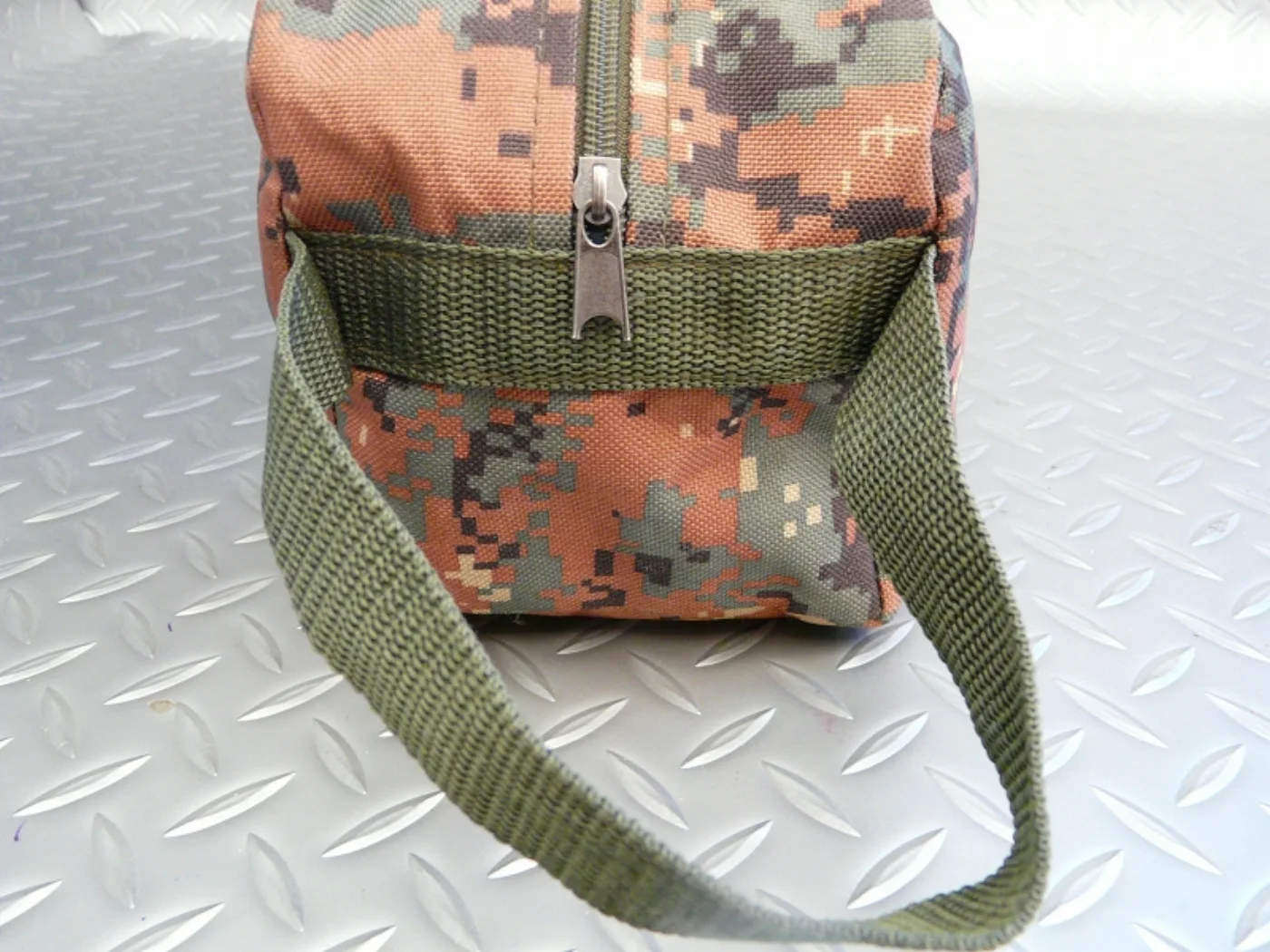 ミリタリーショップ 南国百貨店.COM|沖縄 マーパット ポーチ 12x27x12cm [C-1211] - マーパット 記録写真3